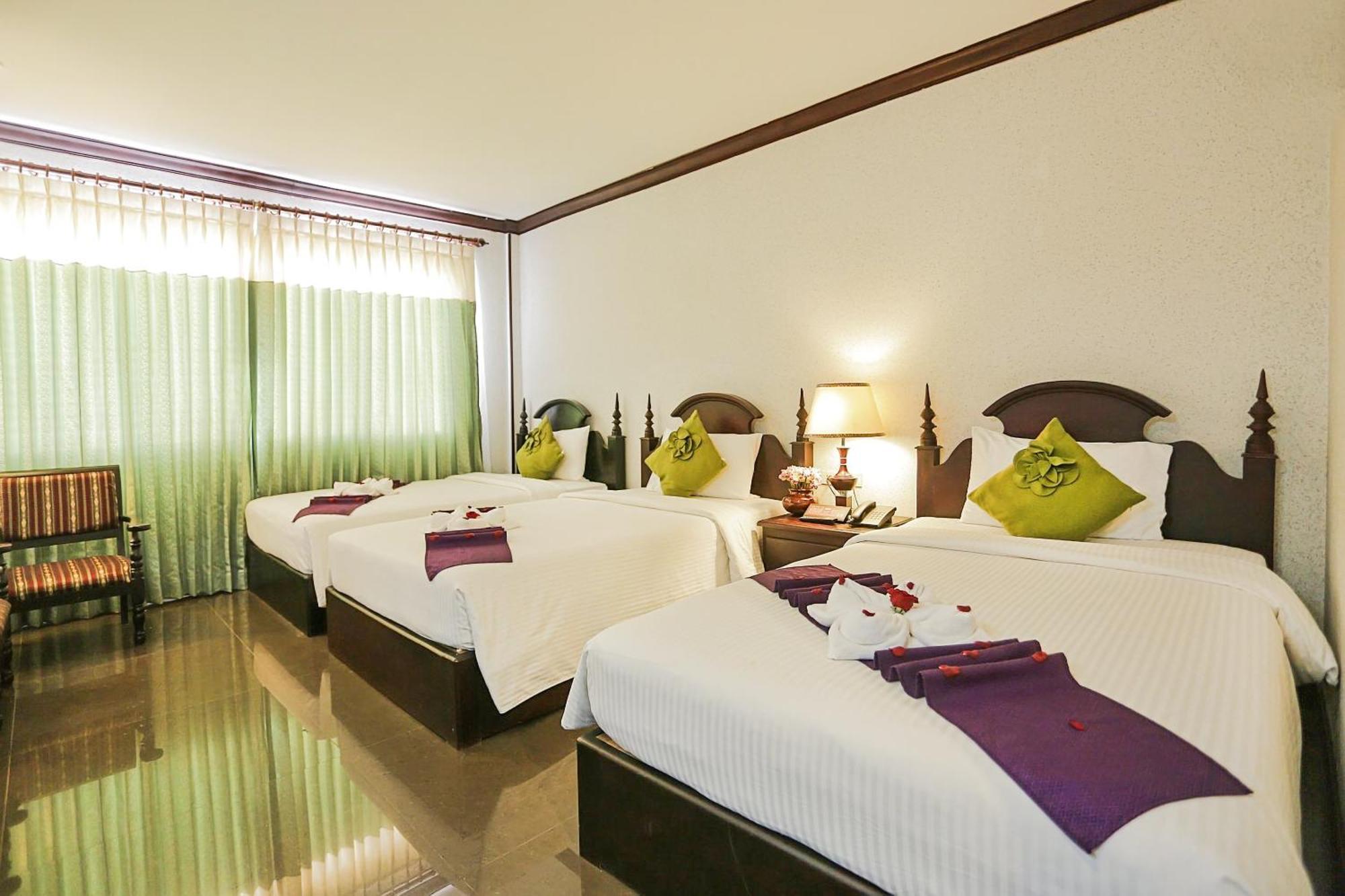Lucky Angkor Hotel & Spa Сіємреап Екстер'єр фото