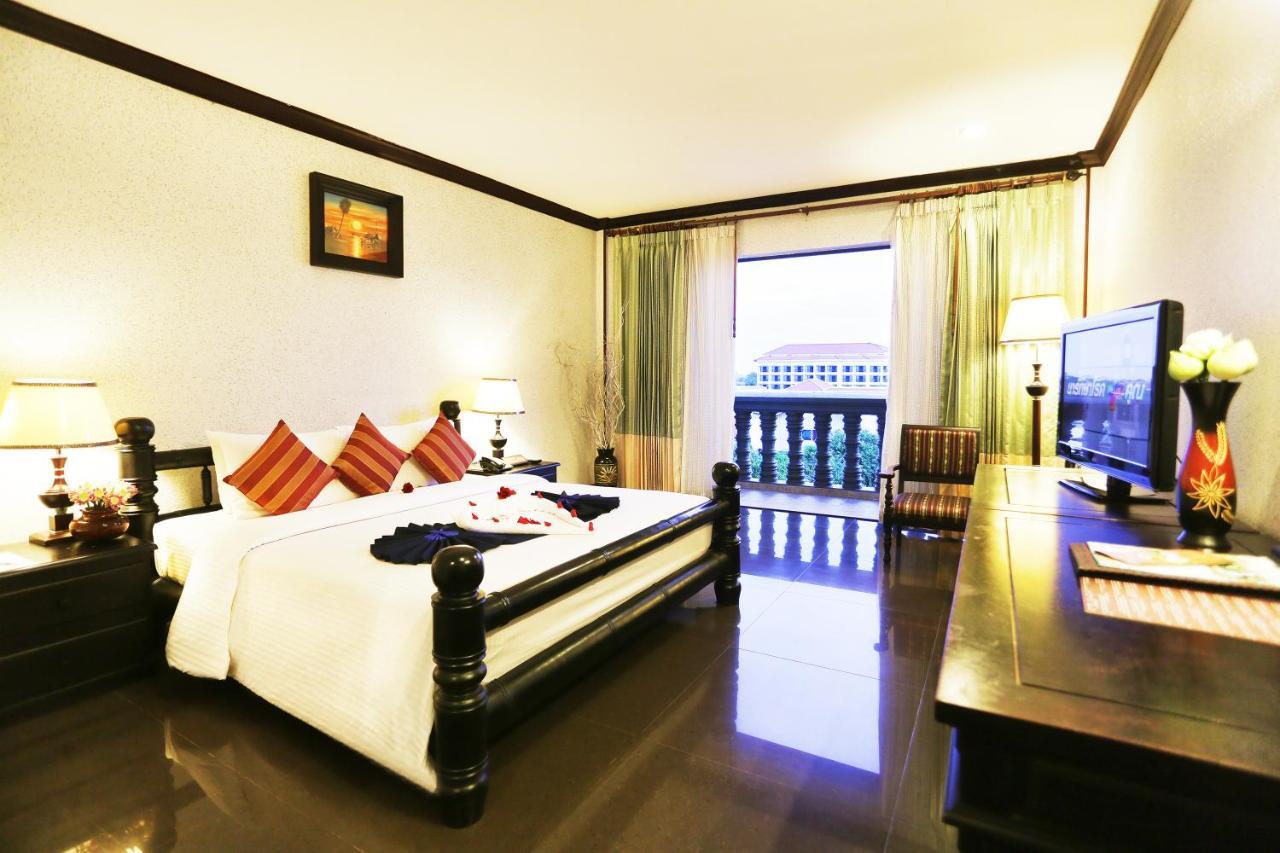 Lucky Angkor Hotel & Spa Сіємреап Екстер'єр фото